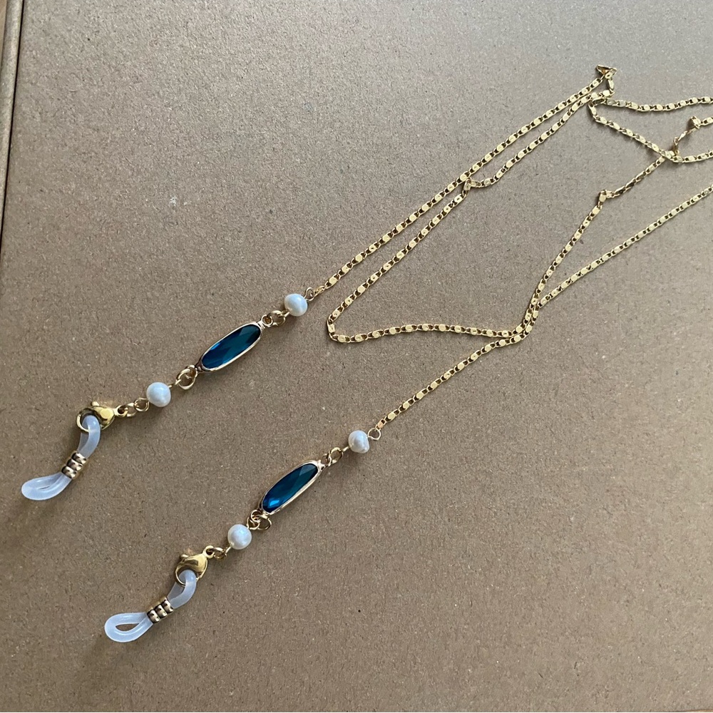 Elegant Gold and Blue Glasses Chain